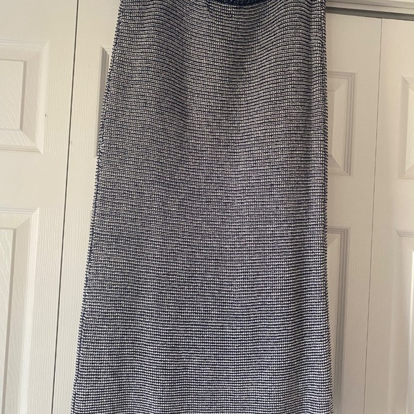 Eva Mendes by New York and Company knit skirt - Picture 3 of 3